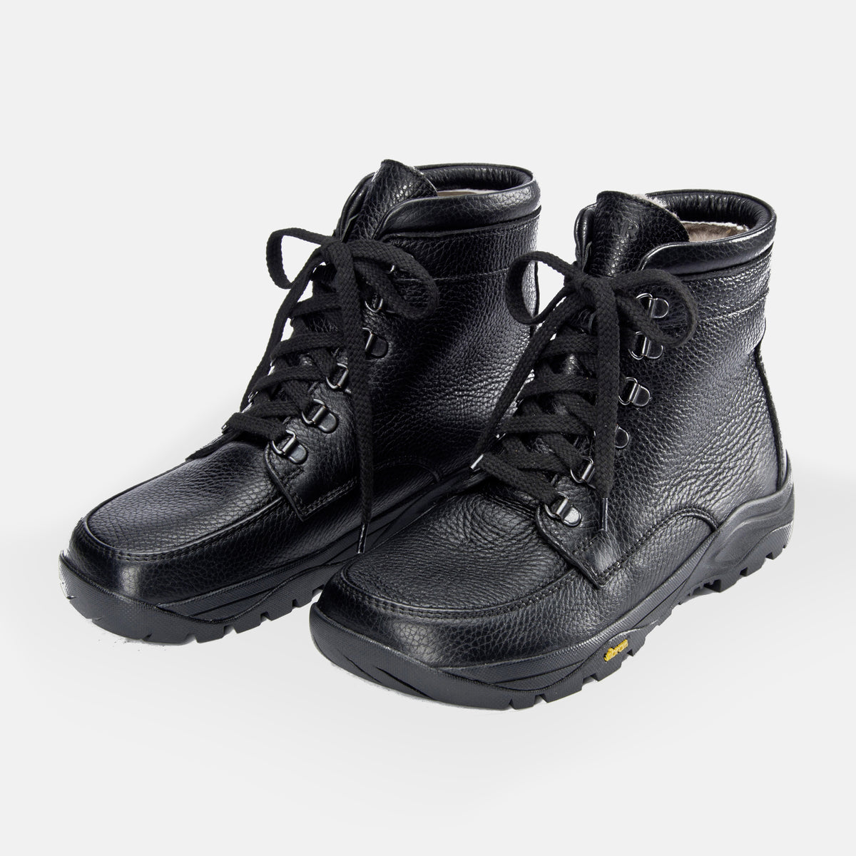 BAER OMN6 main 1127181_Lammfellstiefel_p.jpg
